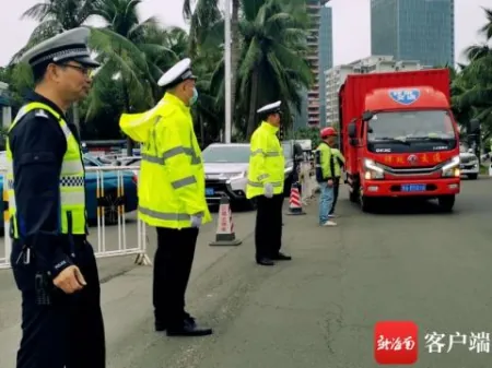查处违法行为166起！春节期间海南交警实施24小时勤务确保交通安全畅通